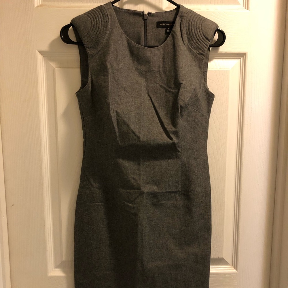 Grey sleeveless dress